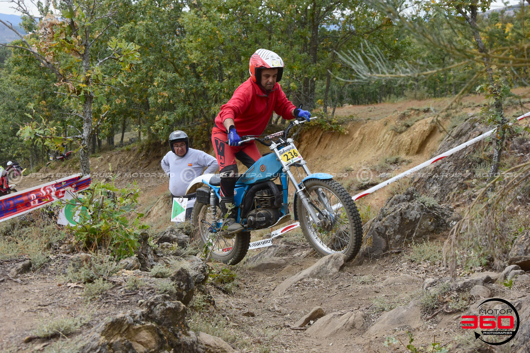 236_ROB_9172