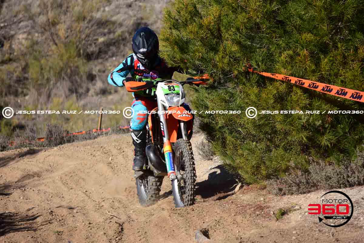 083_ROB_2838
