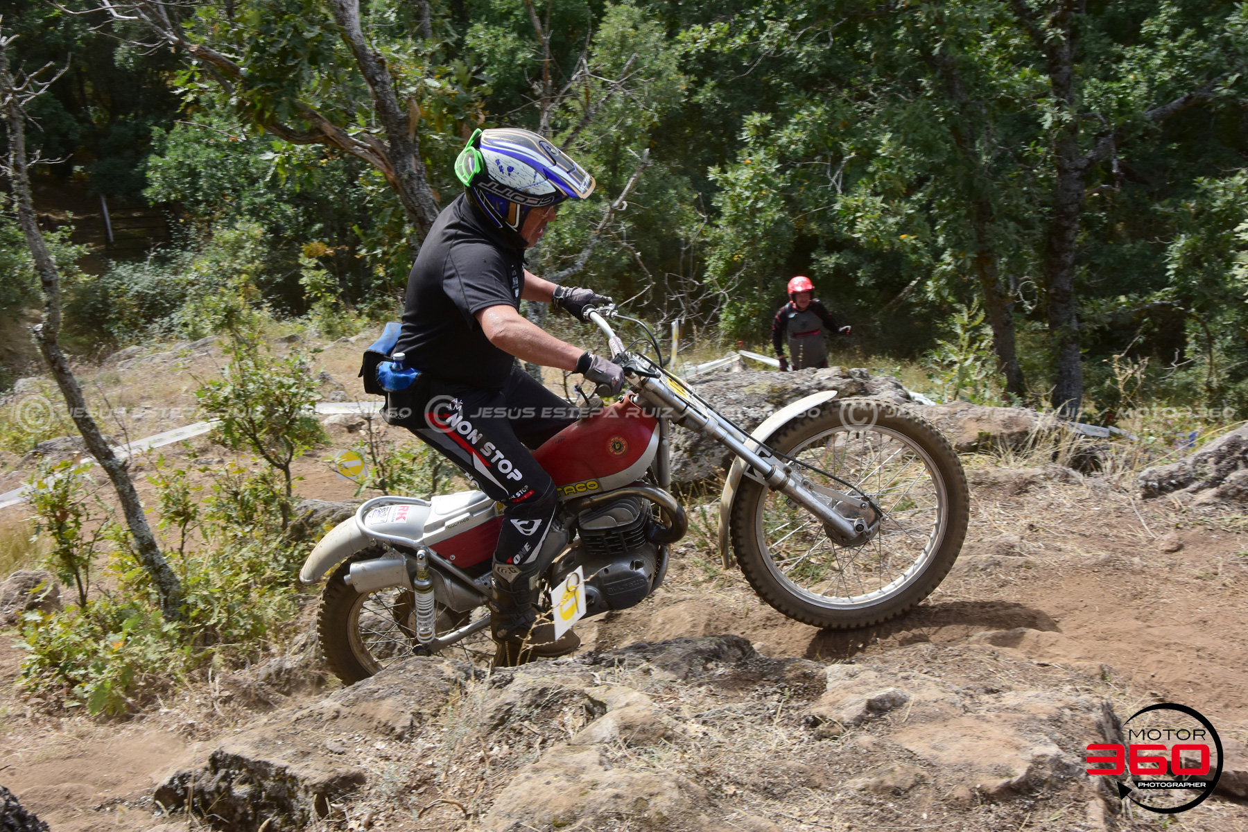 136_ROB_9796