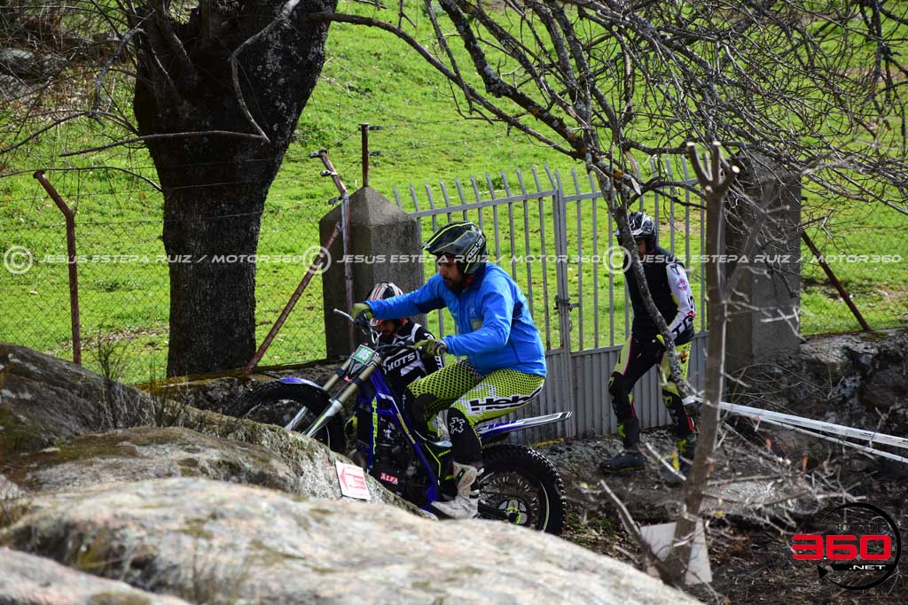 105_ROB_9948