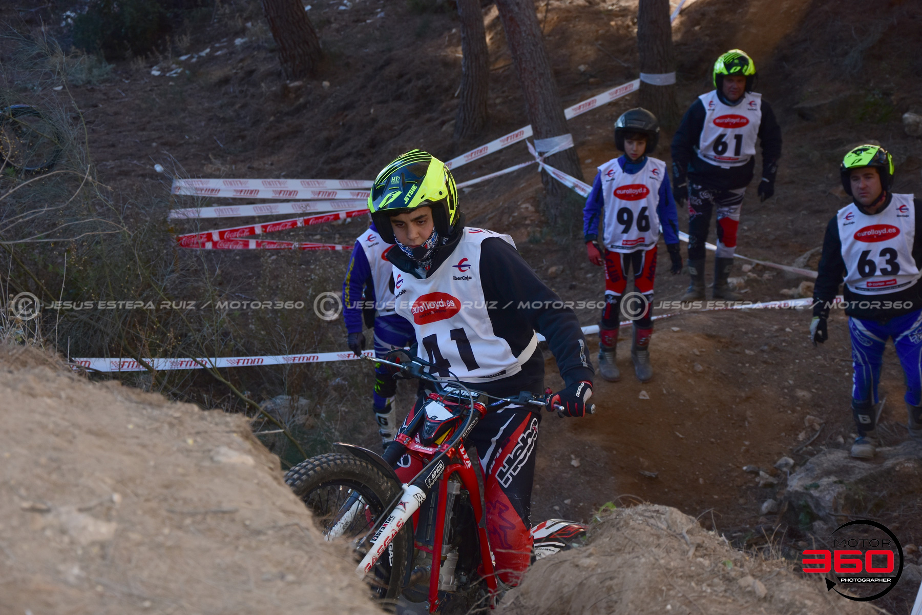 041_ROB_1627