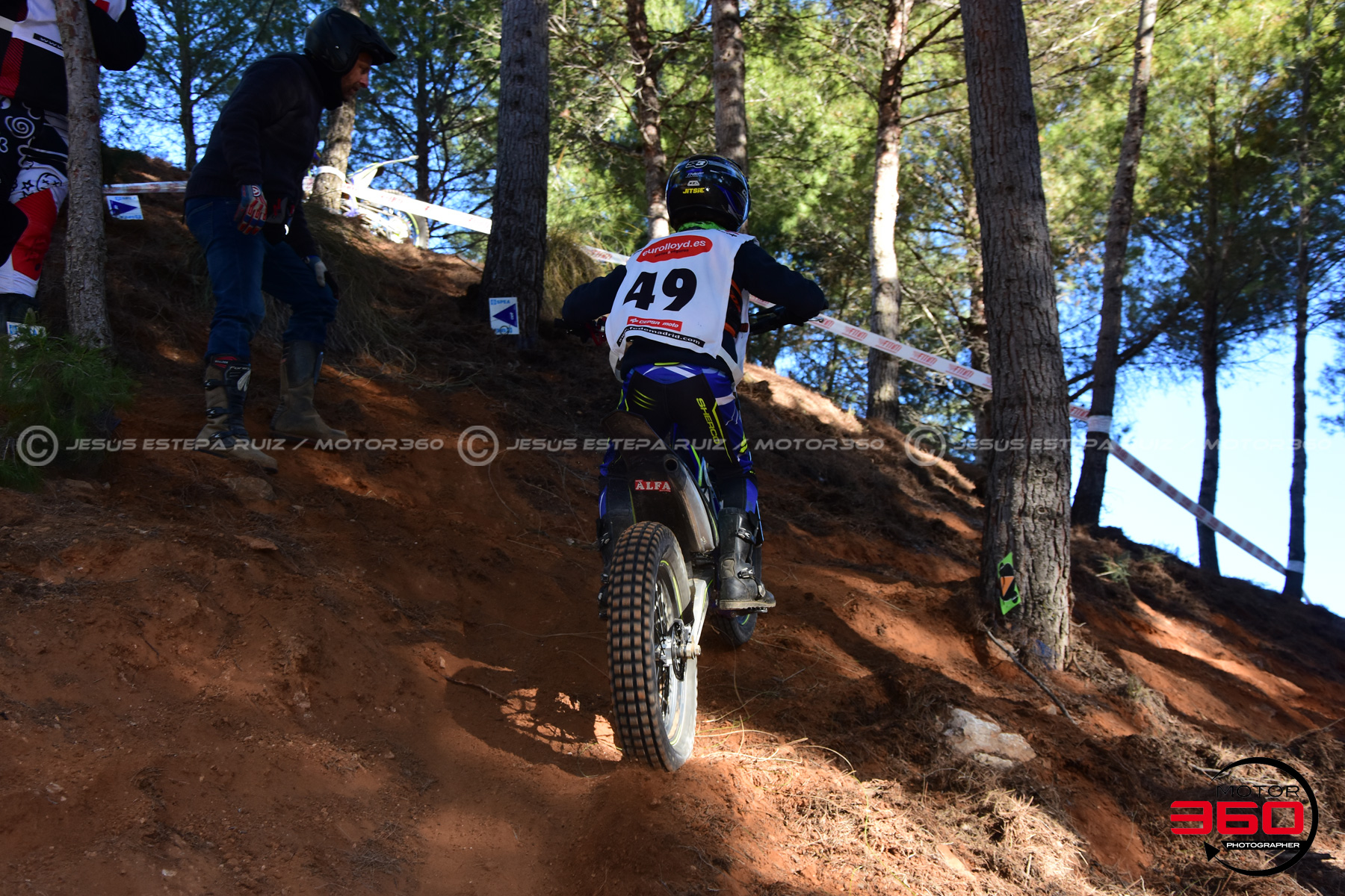 049_ROB_1675