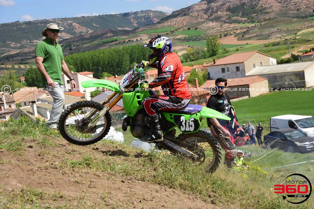 143_ROB_5761