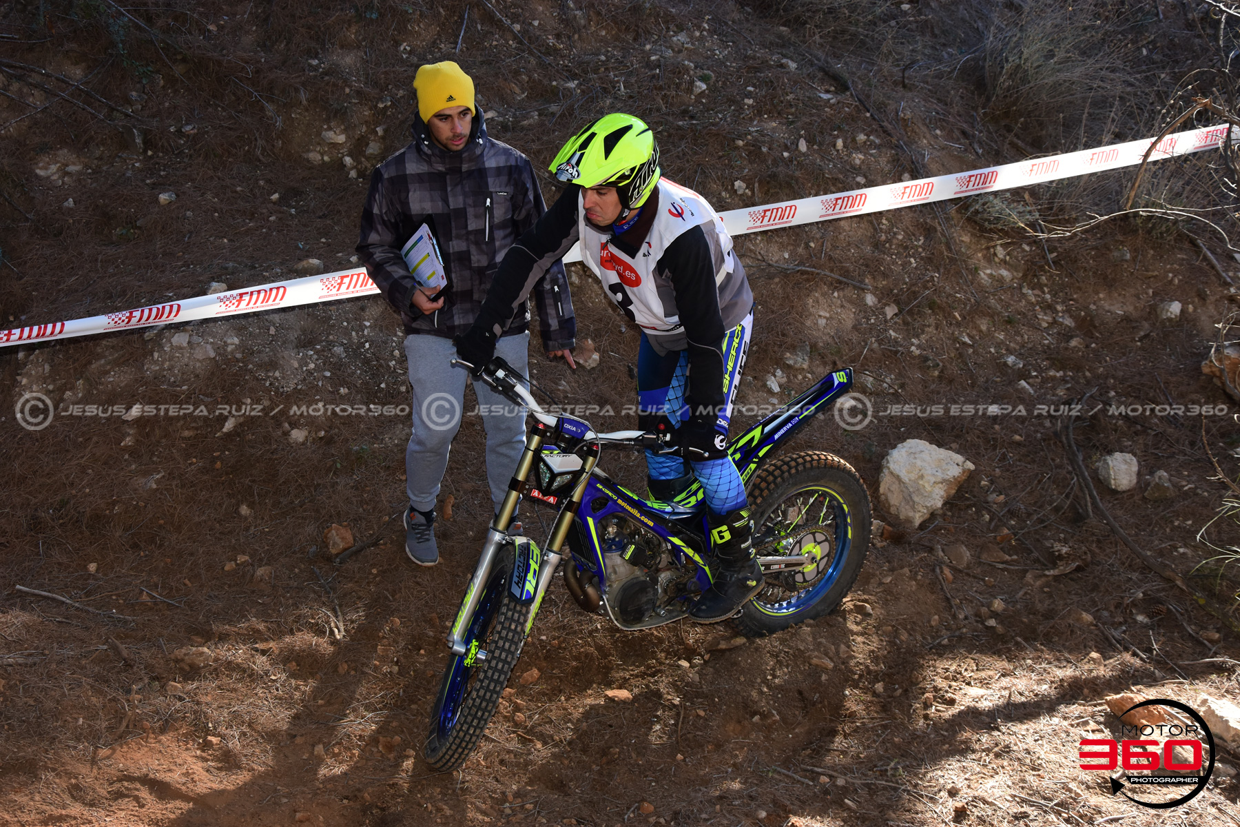 003_ROB_1667