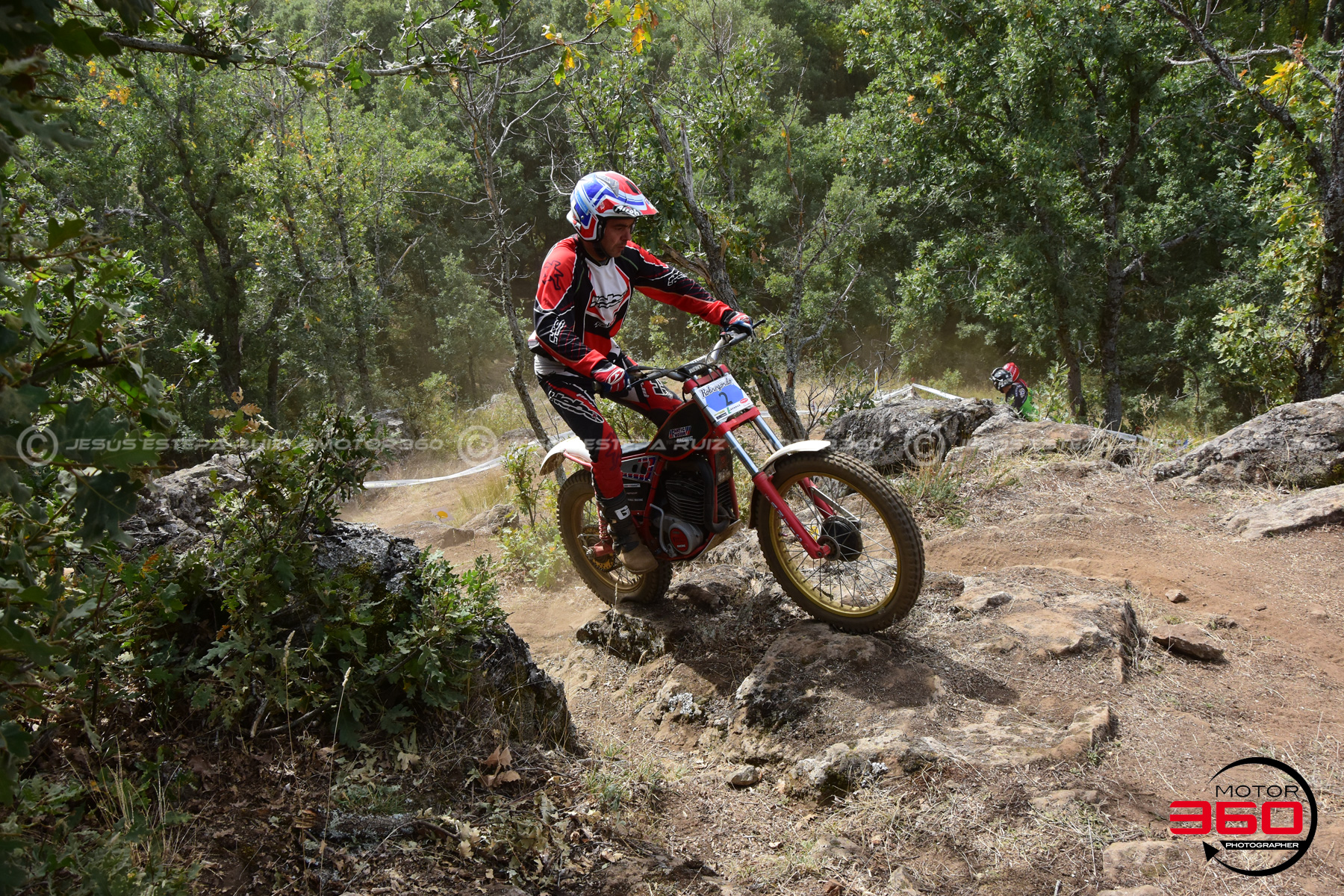 002_ROB_9745