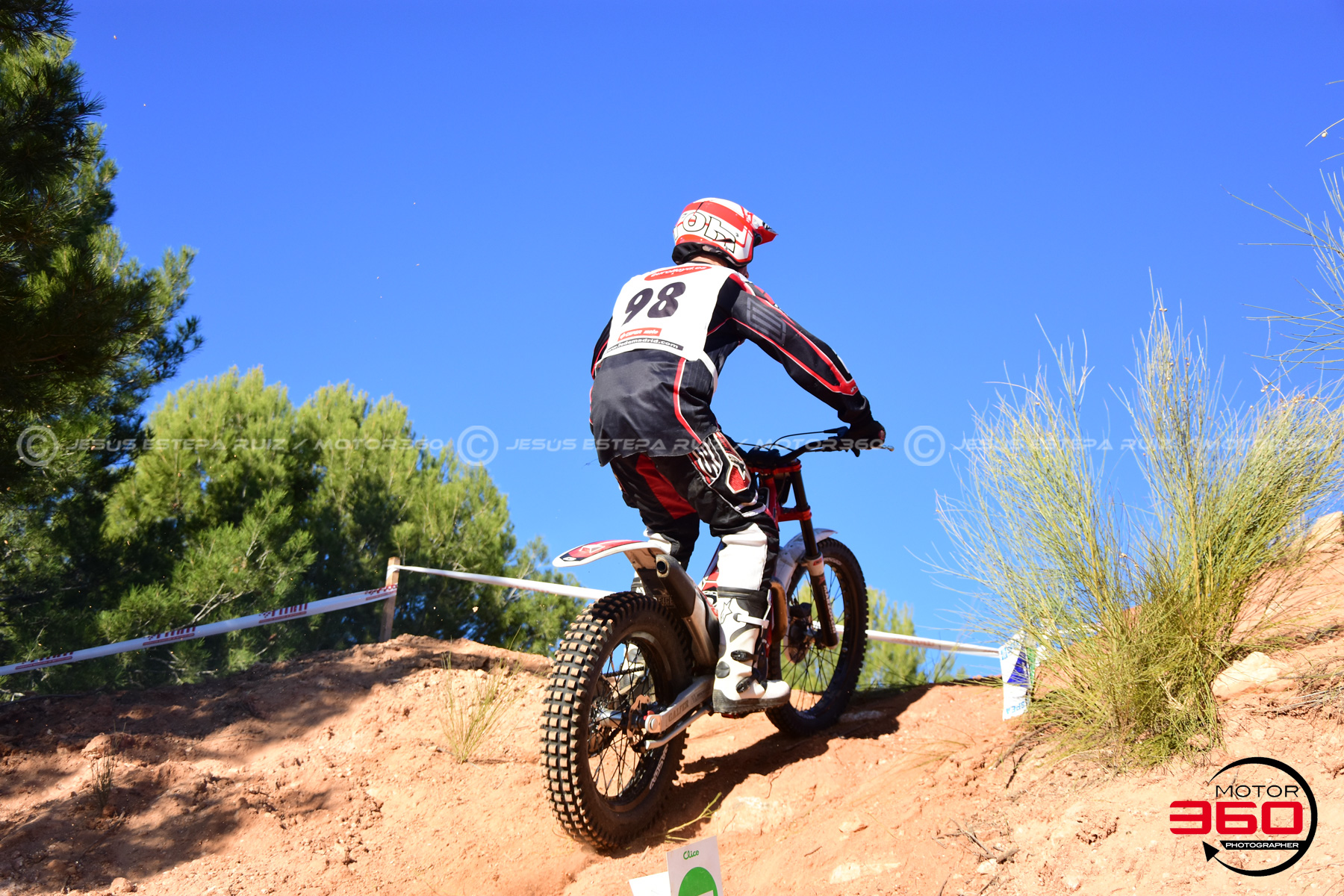 098_ROB_1545