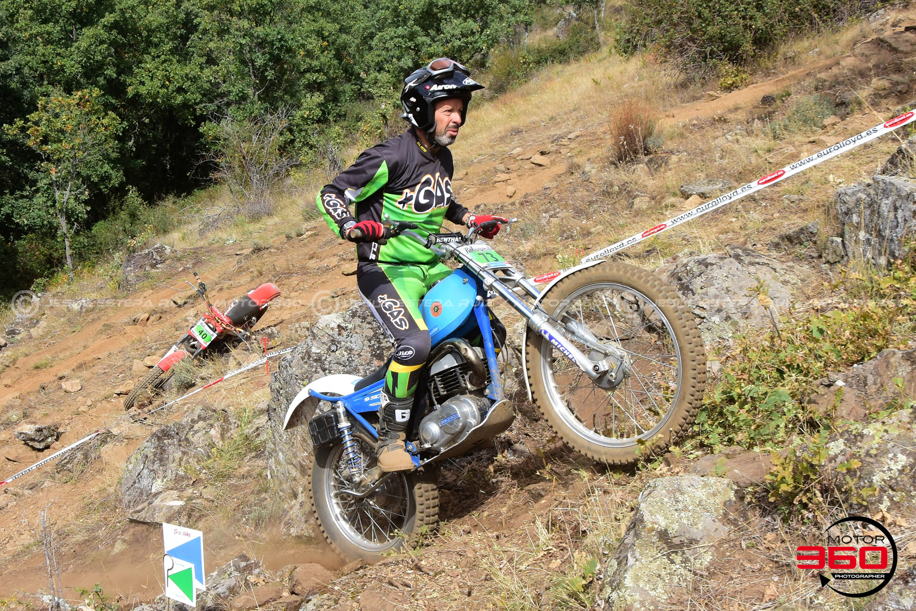 073_ROB_9768