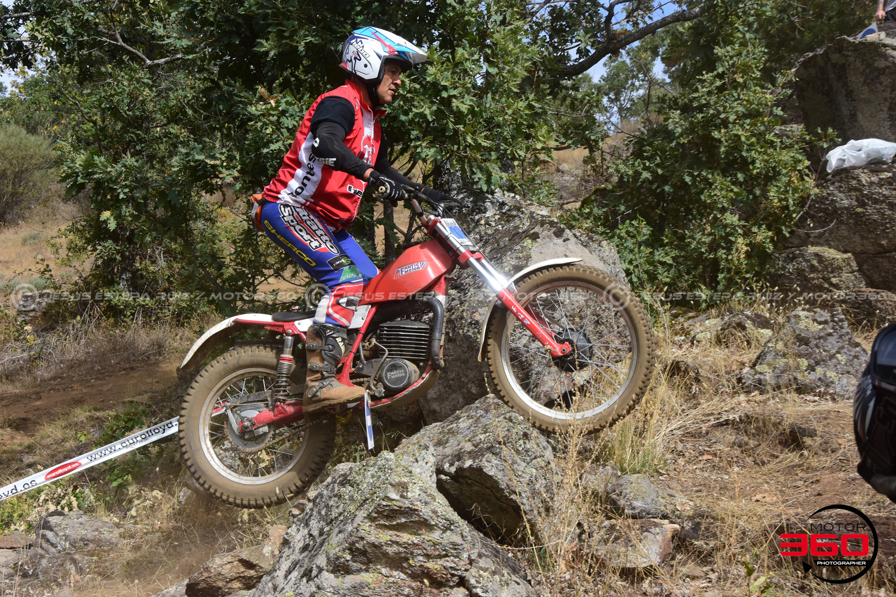 001_ROB_9928