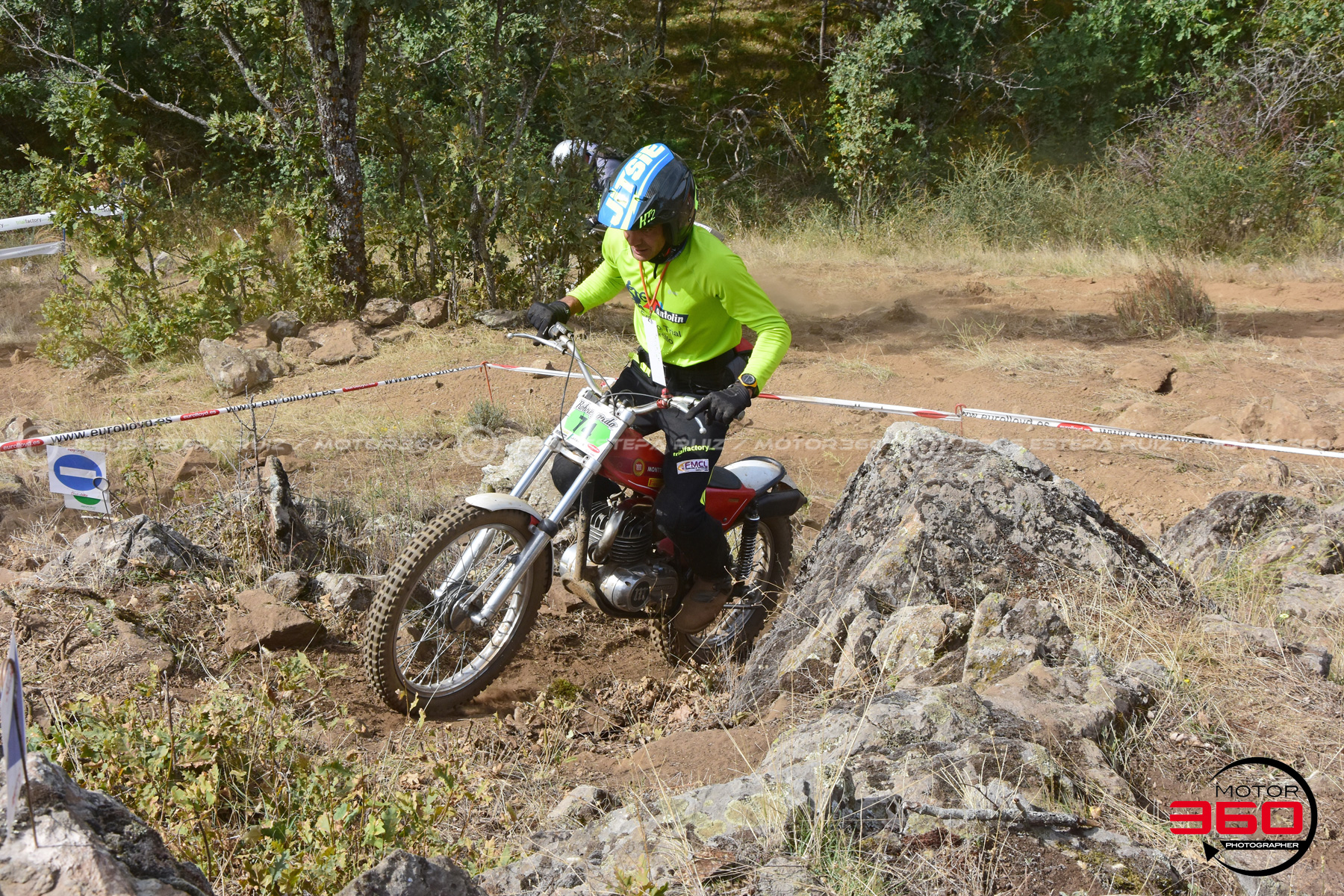 074_ROB_9707