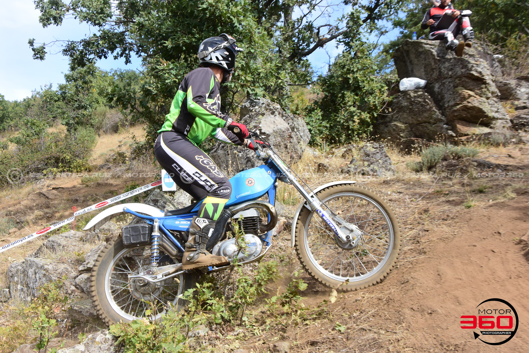 073_ROB_9769