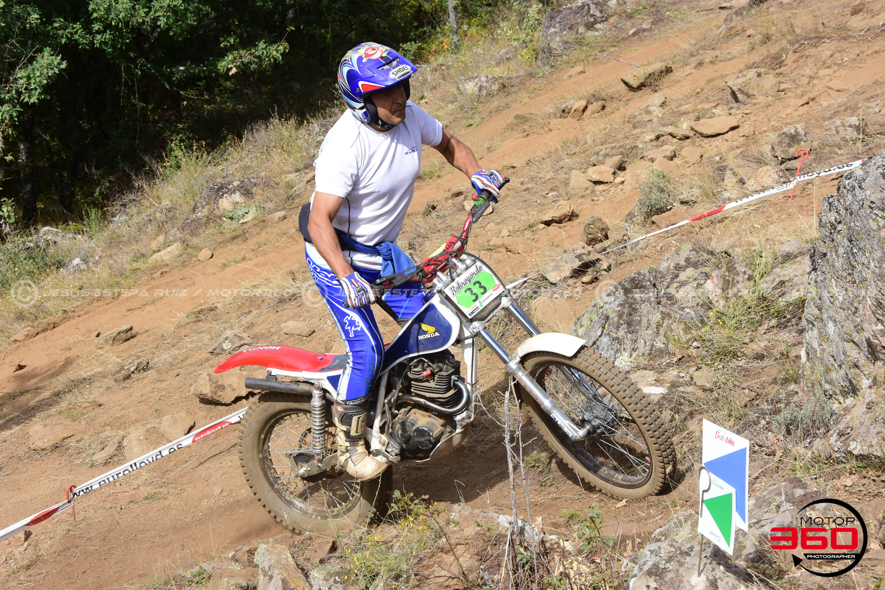 033_ROB_9809