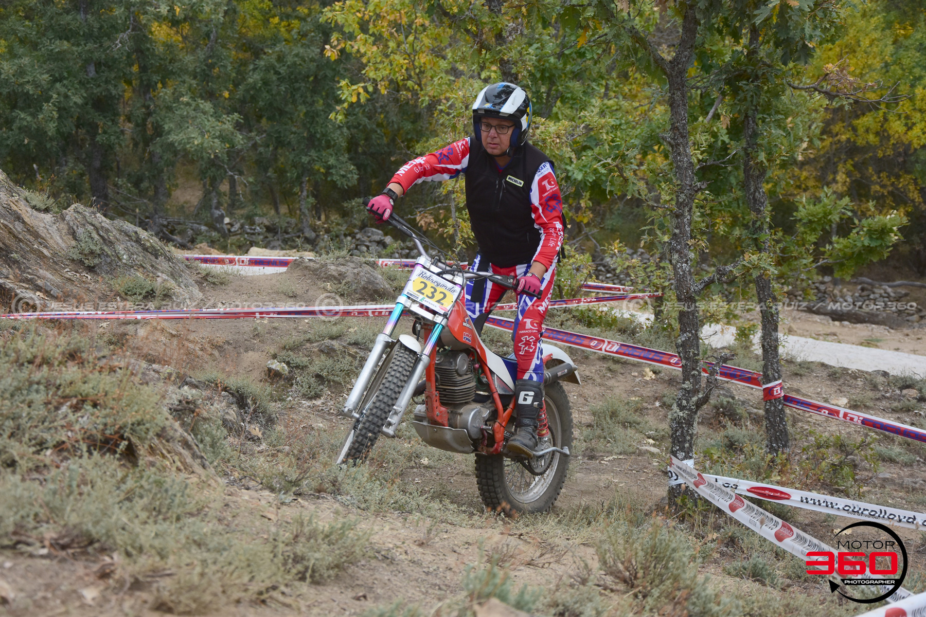 232_ROB_9146