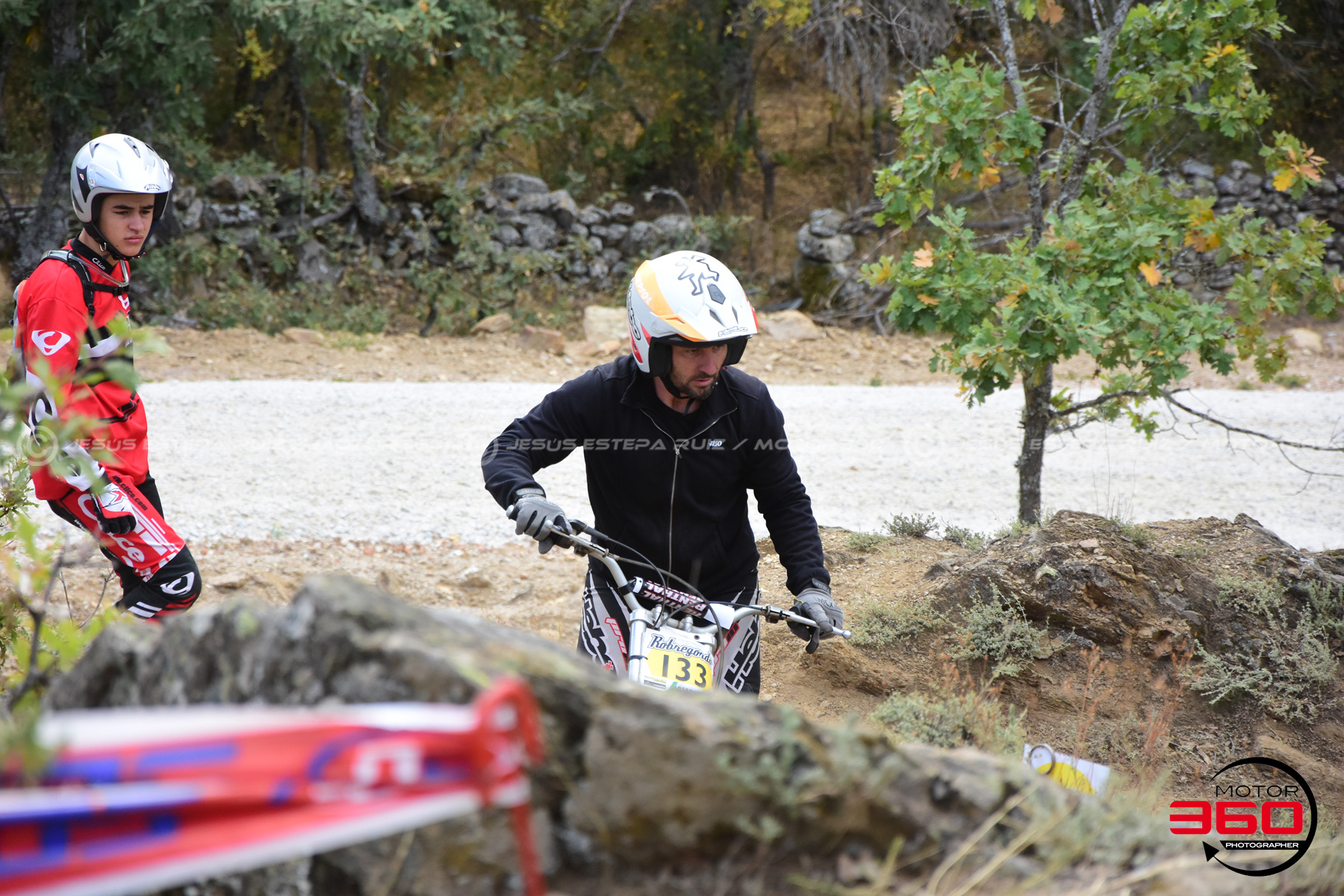 133_ROB_9329