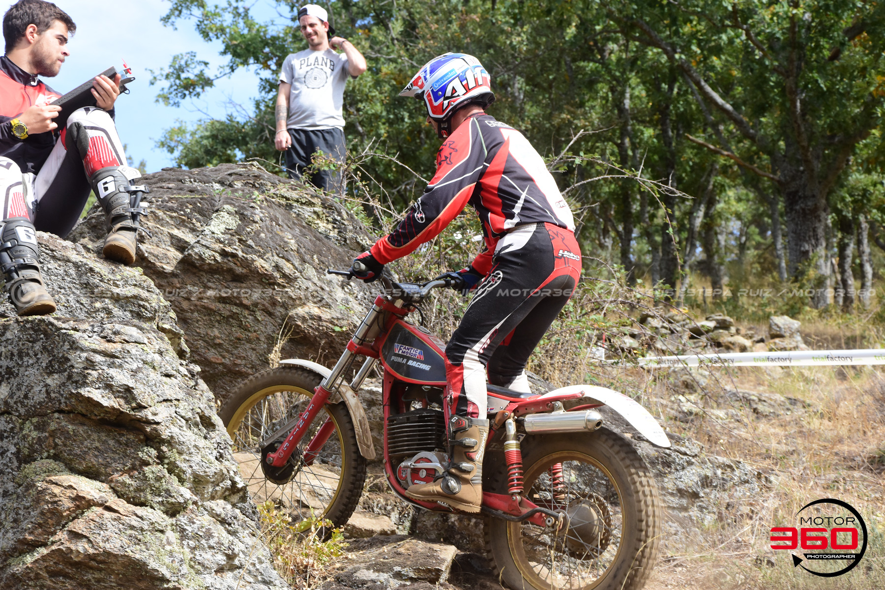002_ROB_9749