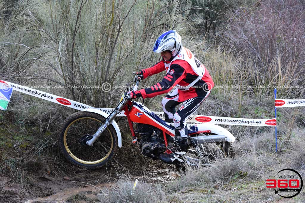 045_ROB_9298