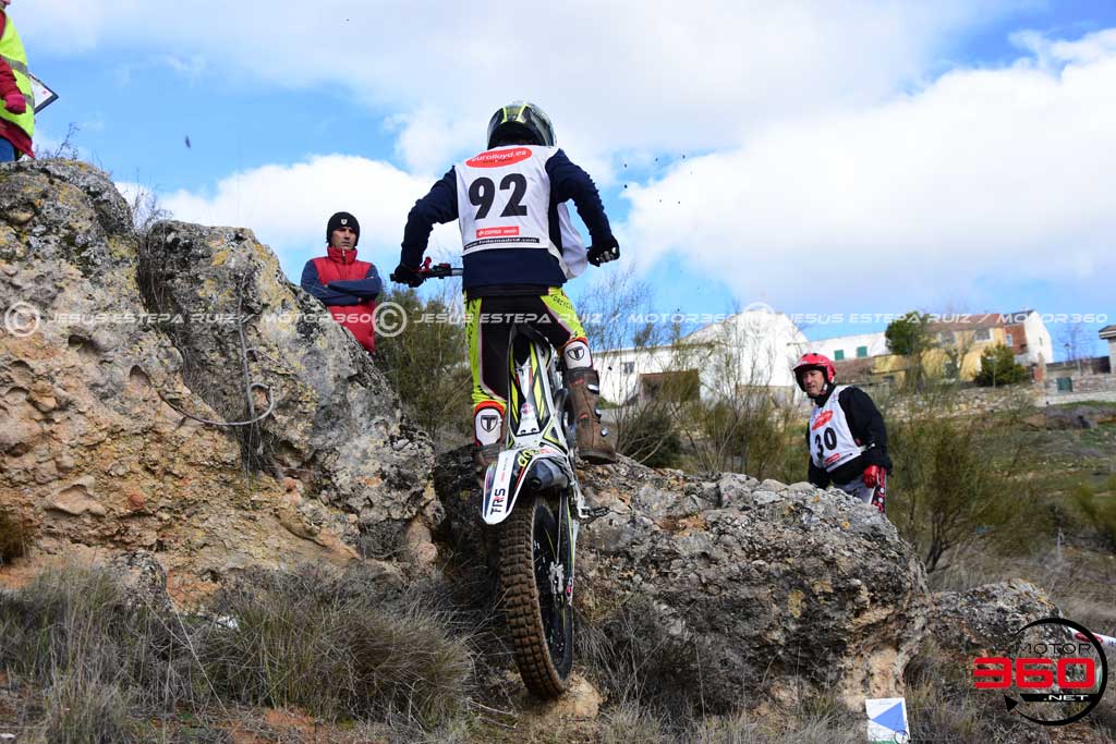 092_ROB_9105