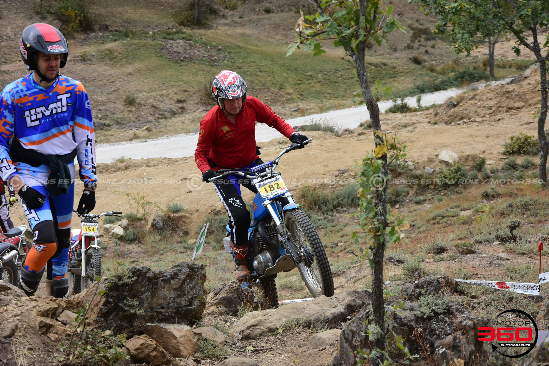 182_ROB_9222
