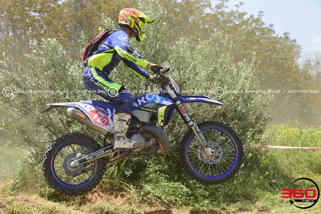 110_ROB_7438