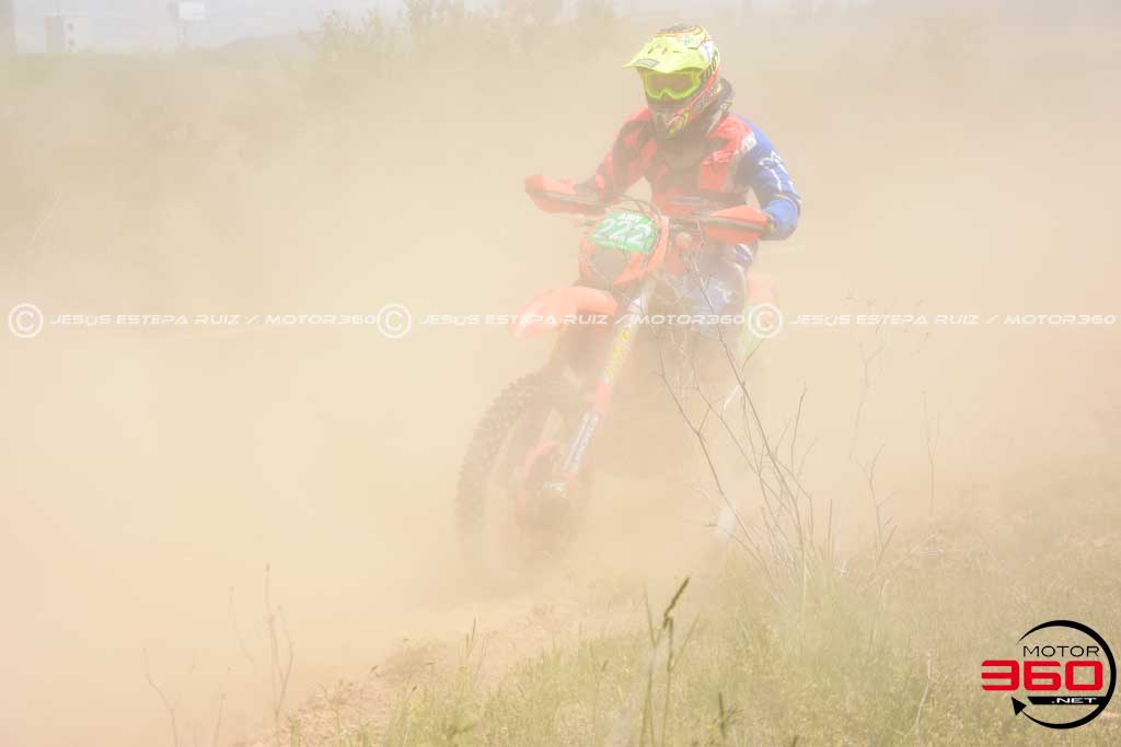 222_ROB_7571