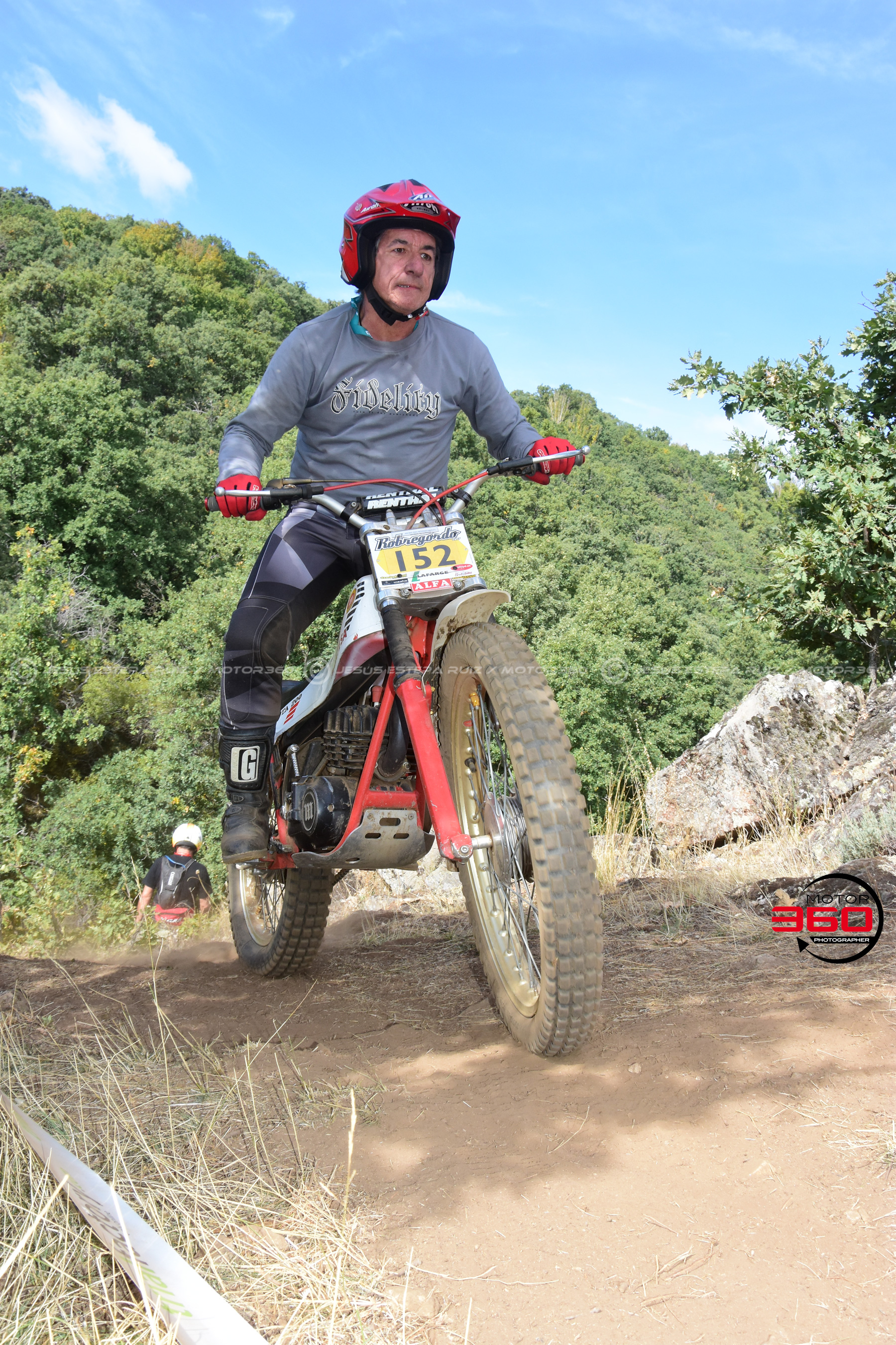 152_ROB_9680