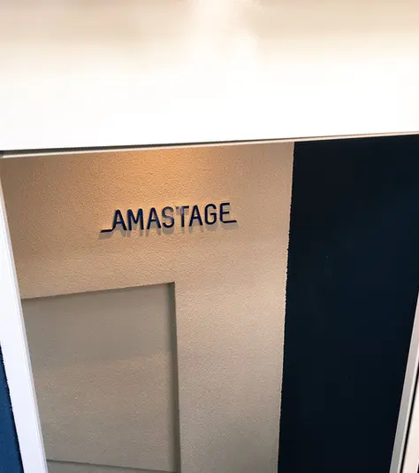 アマステージ ライブカフェ&バー ロゴ 秋葉原 異色カフェインテリア 外 3