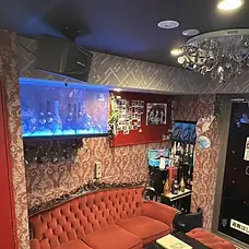 秋葉原 コンセプトカフェ ブラックシンデレラ インテリア ソファ2