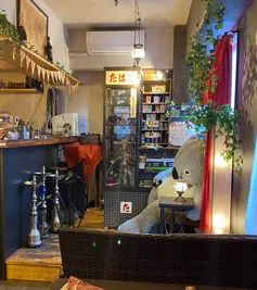 Akihabara Unique Cafe AKIBA Smokers 2nd Store interior hookahs and big stuffed animal koala