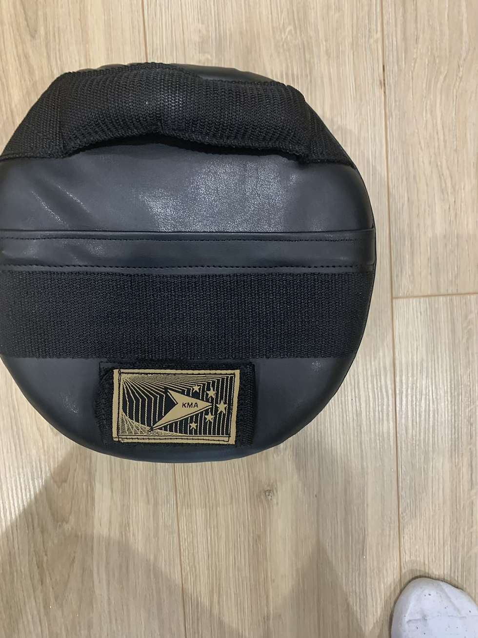 Thumbnail: Versatile round pad