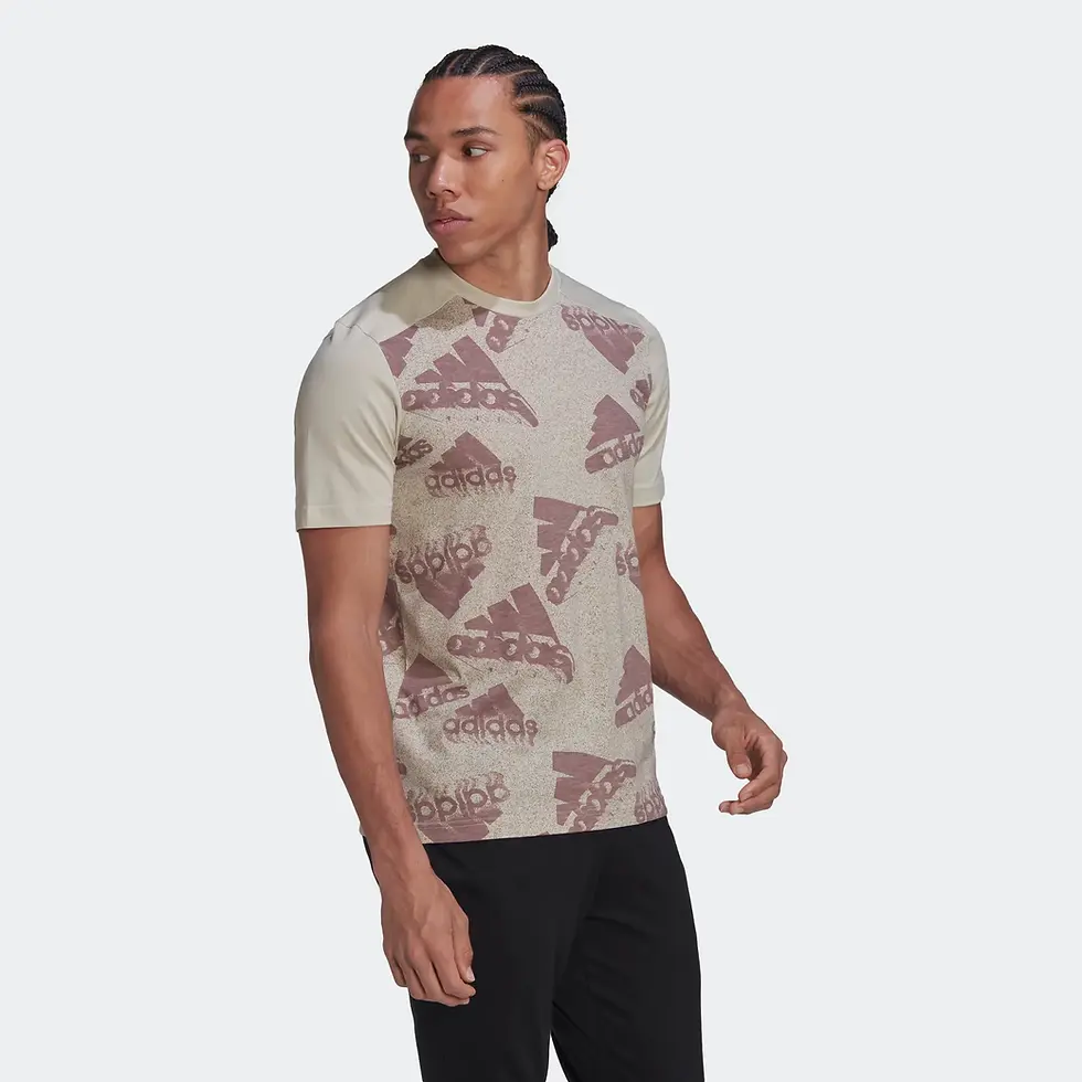 الصورة المصغرة: ESSENTIALS BRANDLOVE LOGO T-Shirt