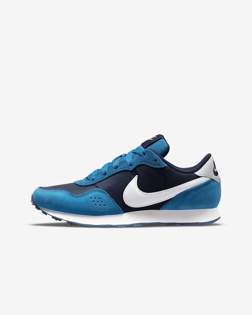 الصورة المصغرة: Nike MD ValiantBig Kids' Shoes Midnight Navy/Imperial Blue/Melon Tint/White
