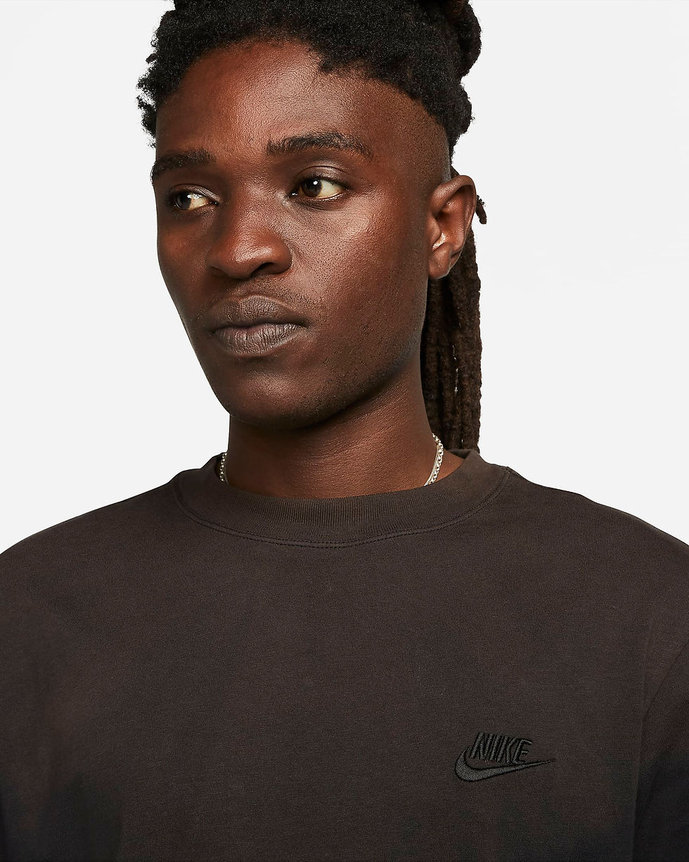 الصورة المصغرة: Nike Sportswear Essentials+ Women's T-Shirt