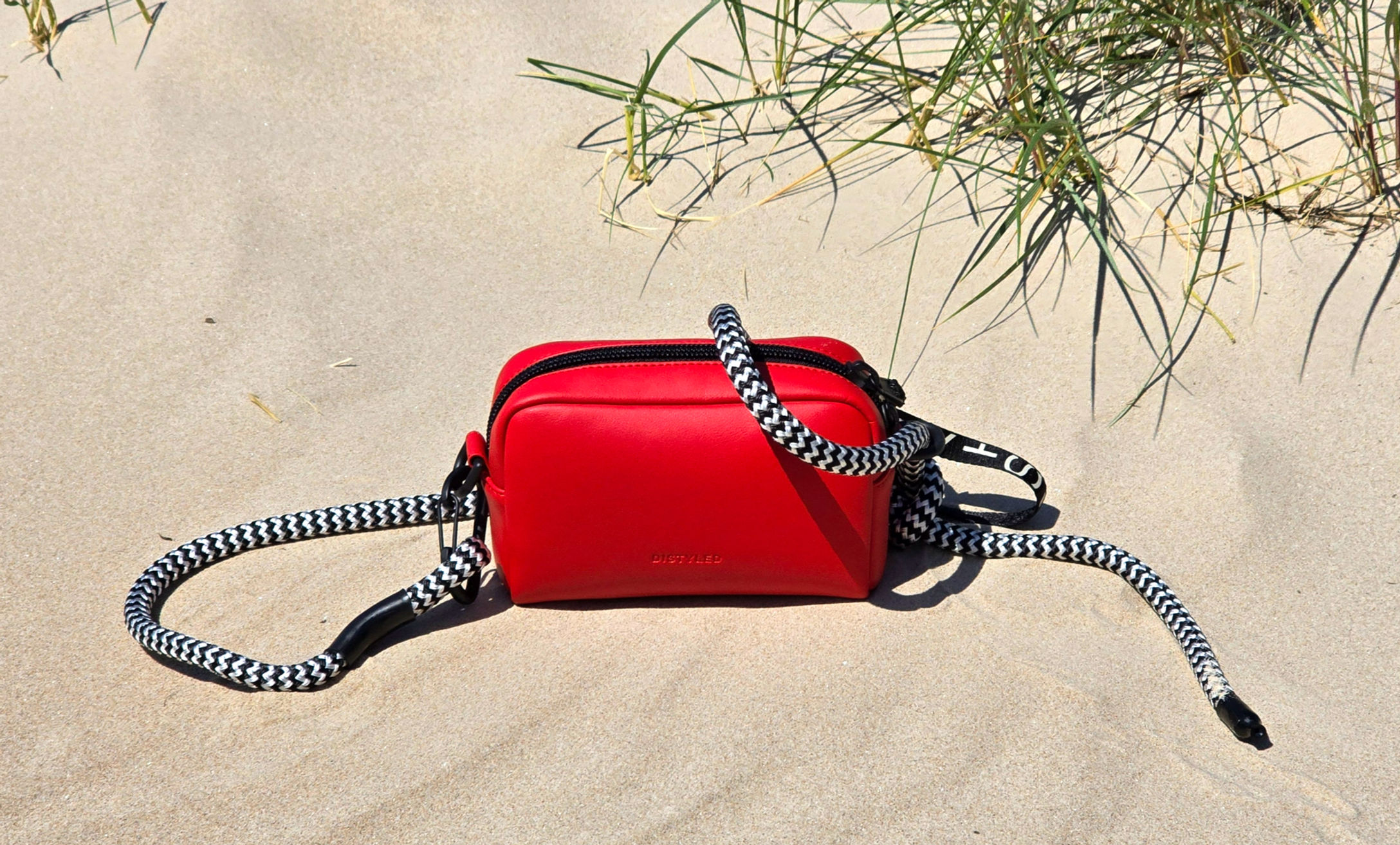 Camera bag, small / rope strap