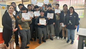 COMUNIDAD ESCOLAR CELEBRA EL VALOR DEL CRA Y RECONOCE A ESTUDIANTES DESTACADOS