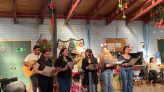 🎄 ¡Una Navidad con sentido solidario junto a nuestros adultos mayores! ❤️