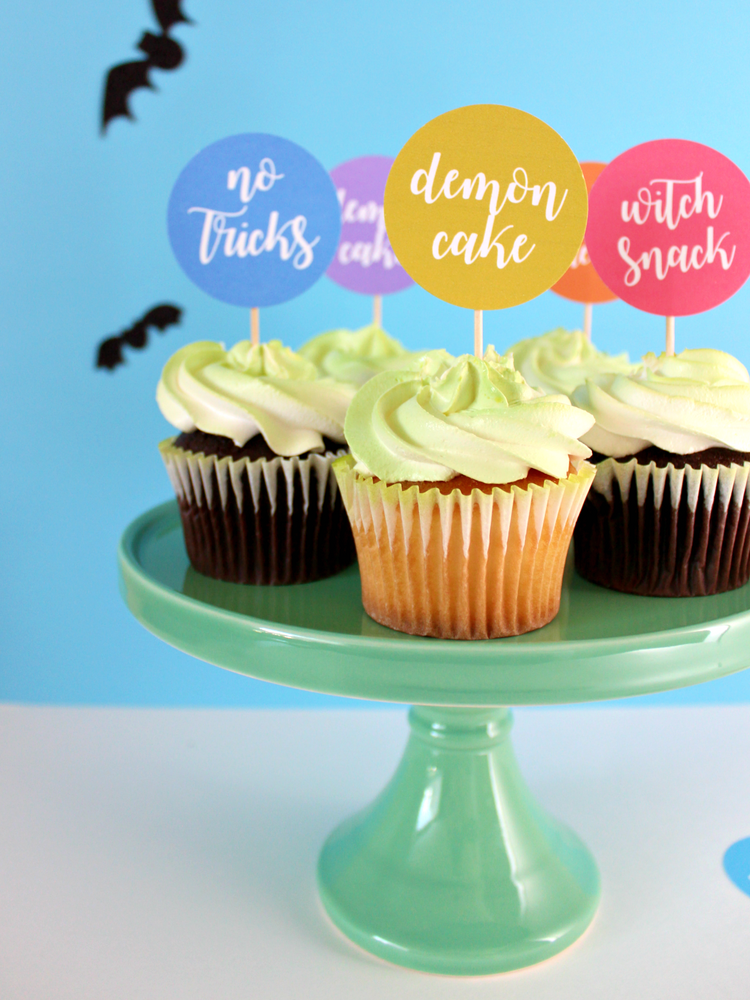 FREE PRINTABLE HALLOWEEN PUNS CUPCAKE TOPPERS