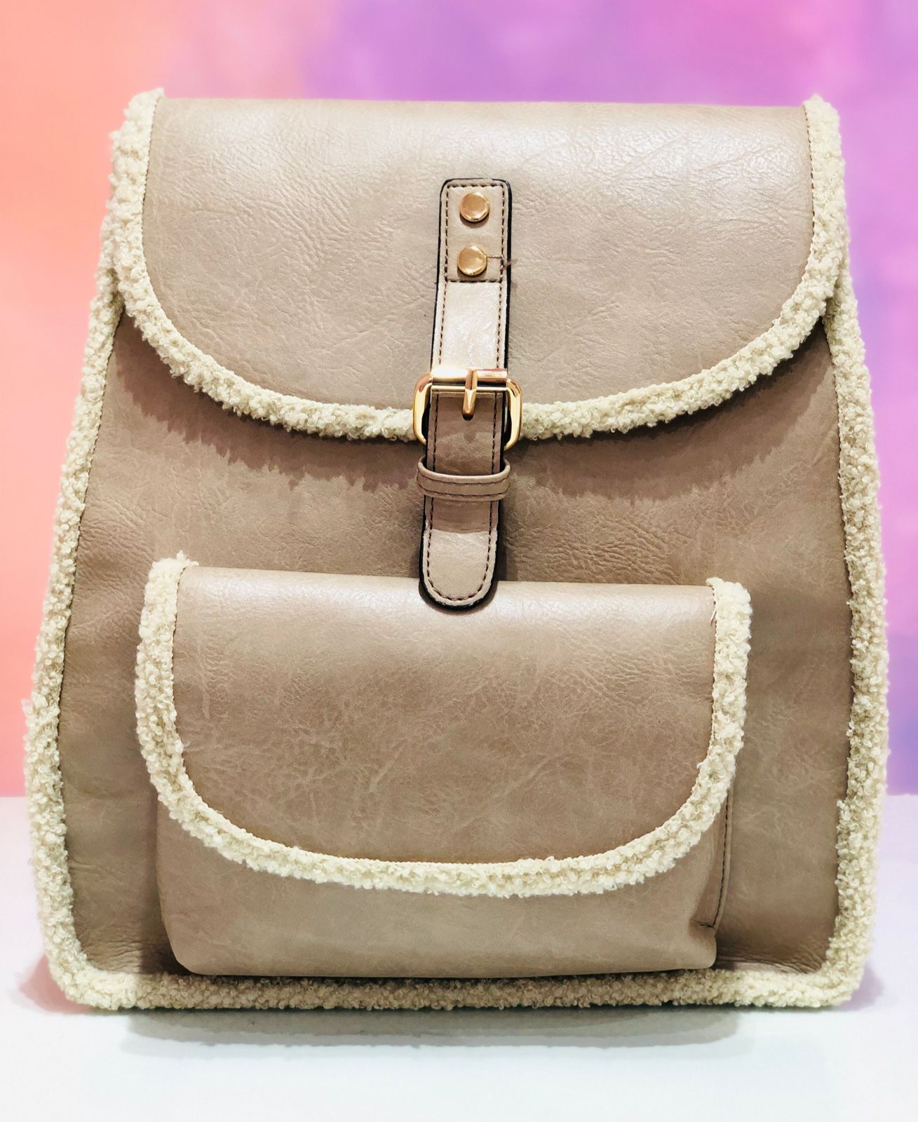 MOCHILA DE PIEL COLOR CAMEL