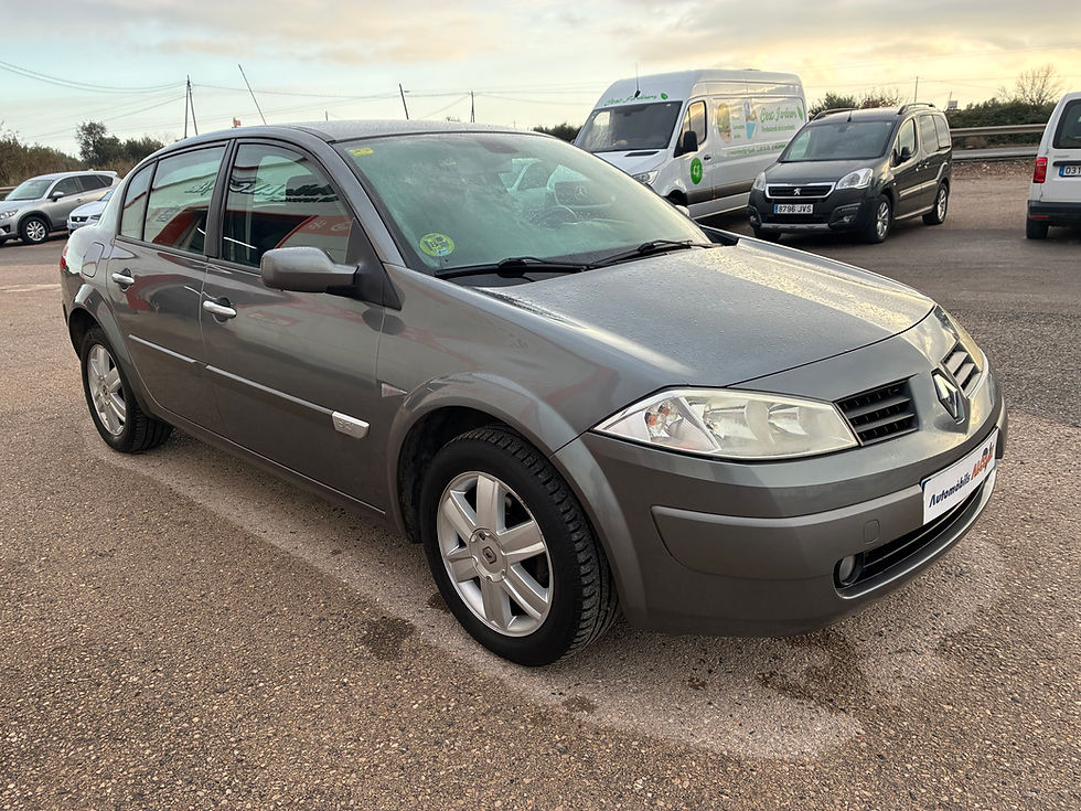Miniatura: RENAULT Mégane SEDAN CONFORT AUTHENTIQUE 1.5DCI100