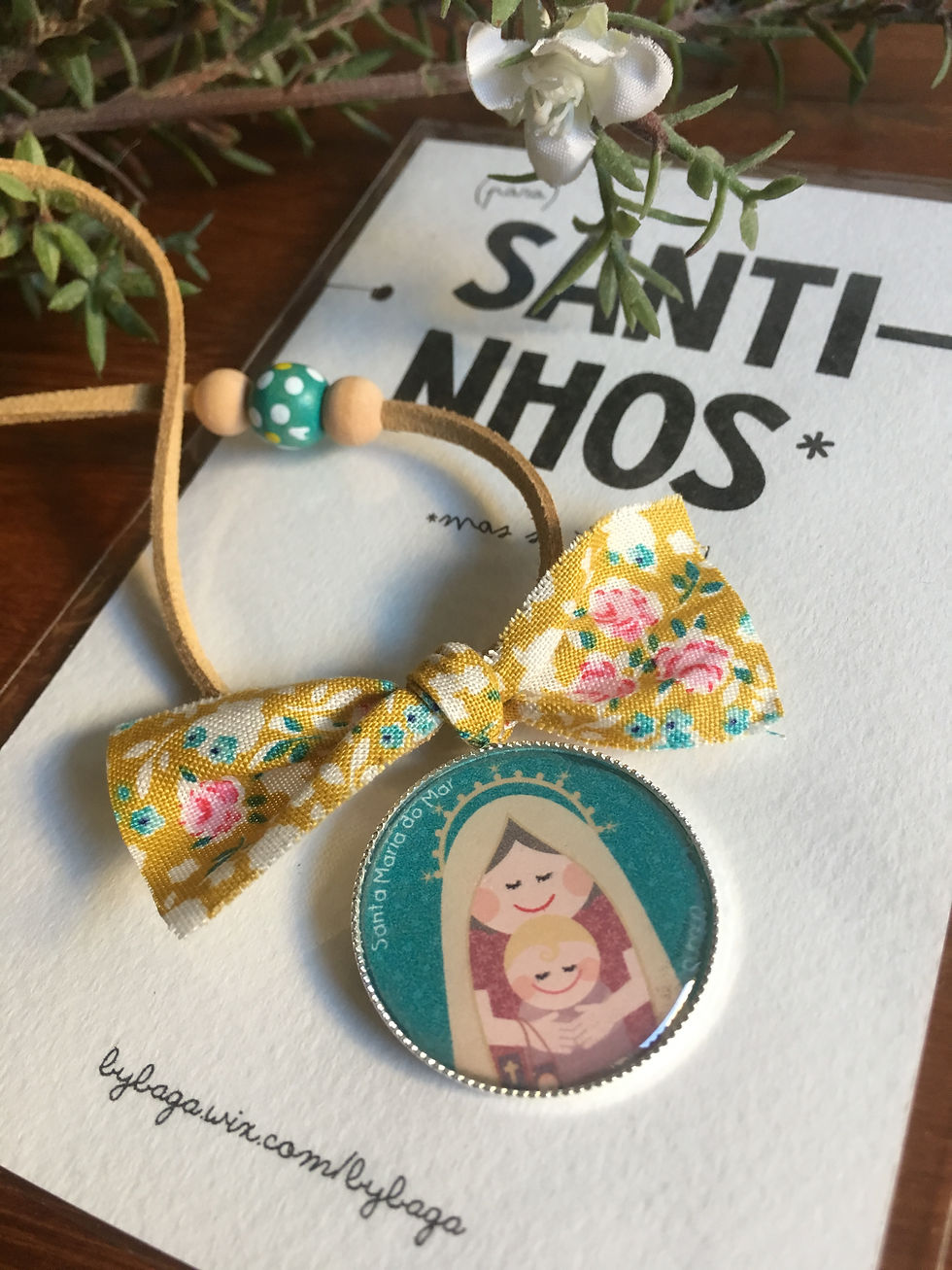 Colar SANTINHOS*