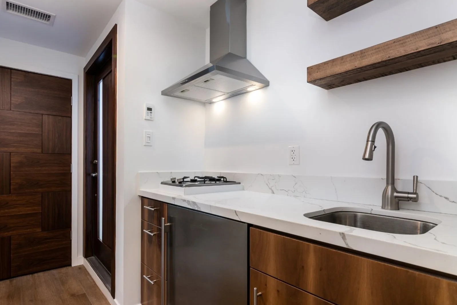 Modern ADU kitchen Built to Perfection