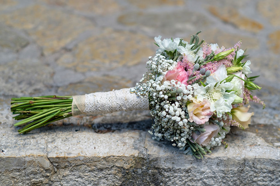 wedding-bunch-of-beautiful-flowers-2022-03-04-05-41-43-utc-100.jpg