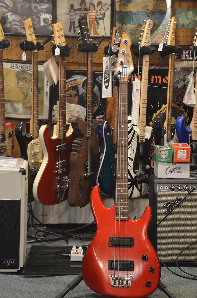 1990 Peavey Foundation Bass