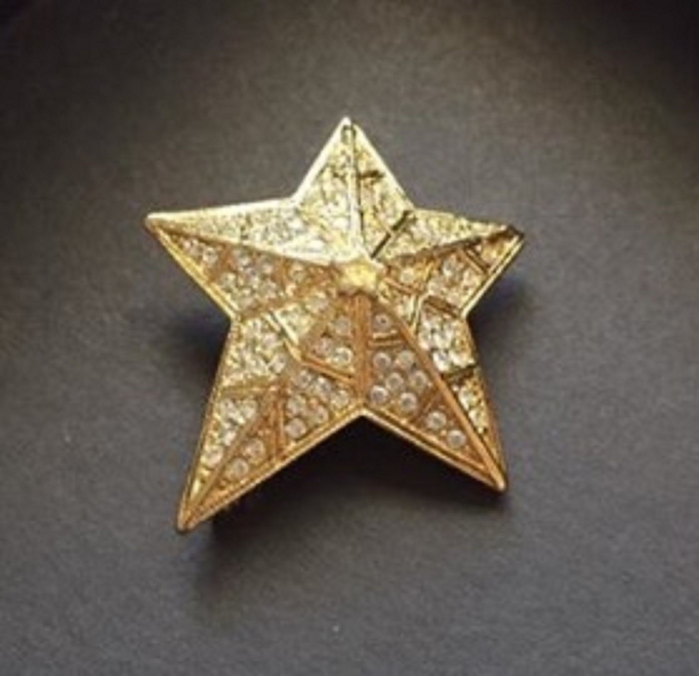 Винтажна брошь-малютка от KIRKS FOLLY