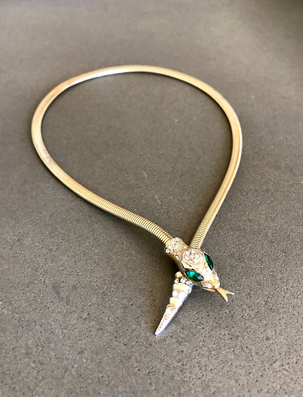 Антикварное колье “Serpentine” от CORO