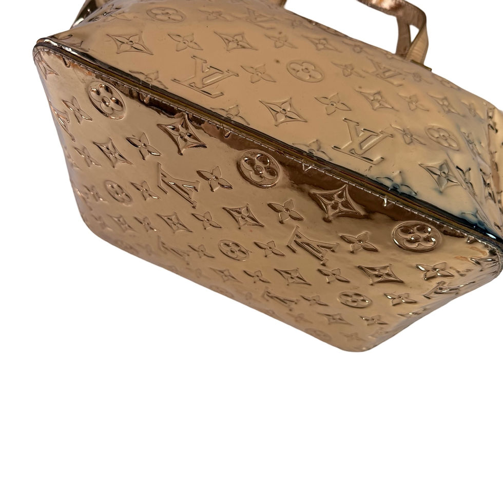 Miniatyrbilde: LOUIS VUITTON BELLEVUE GM MIRROR MONOGRAM GOLD