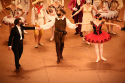 Le chef, les solistes, le ballet