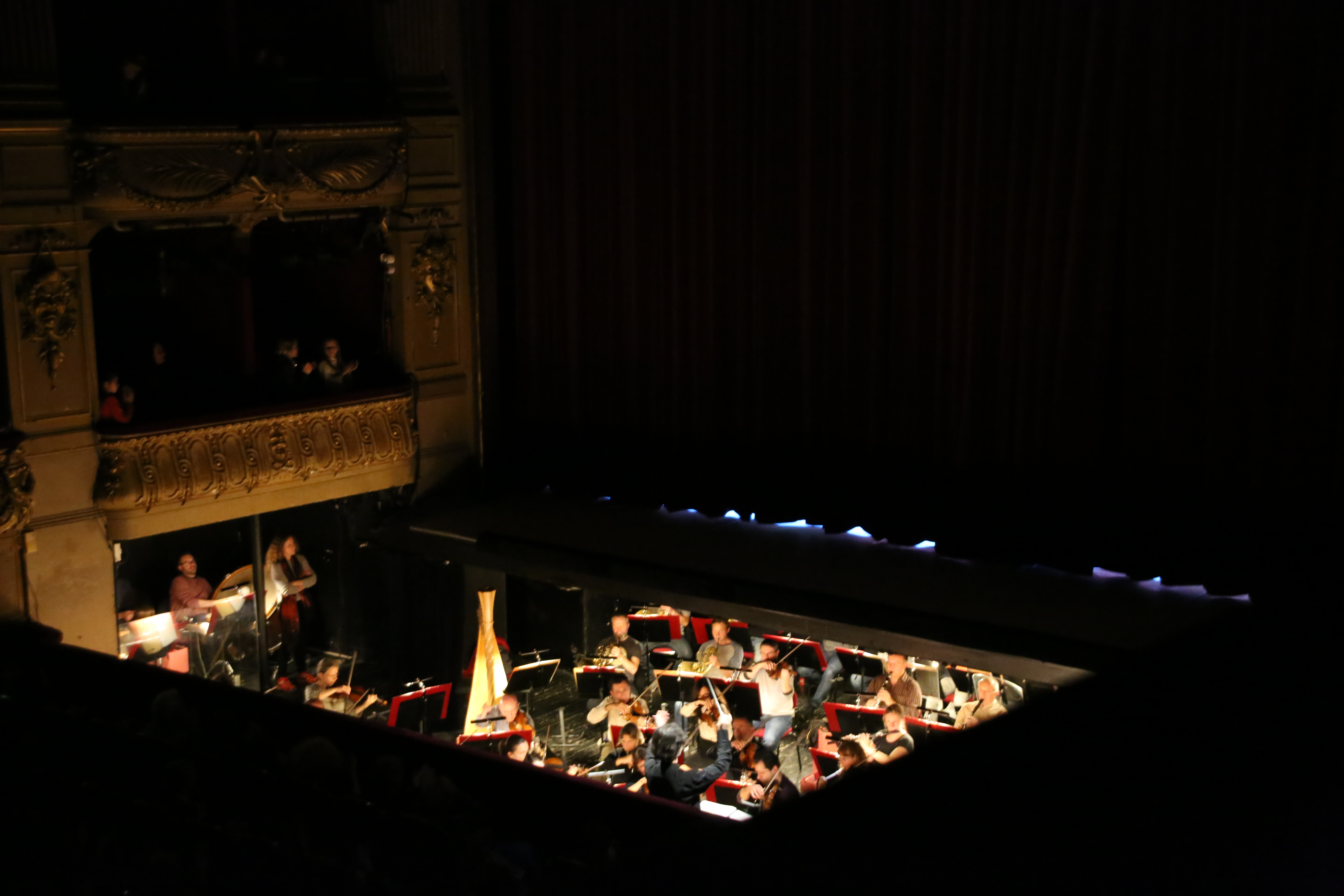 Les deux Pigeons, Ouverture