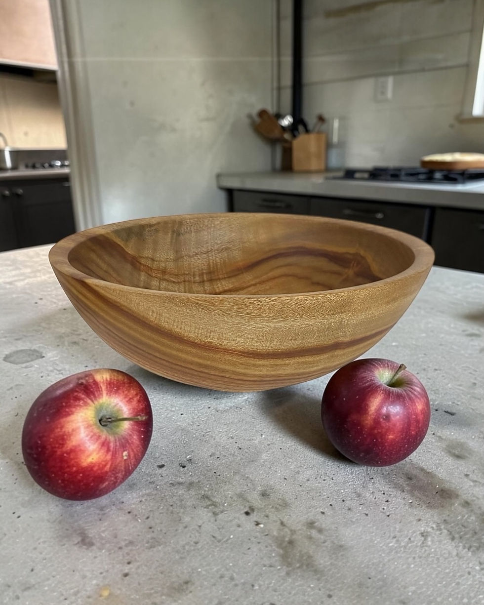Thumbnail: Camphor Laurel Bowl
