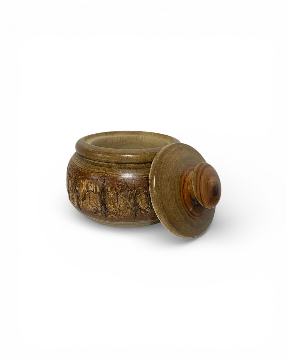 Thumbnail: Camphor Laurel Lidded Pot