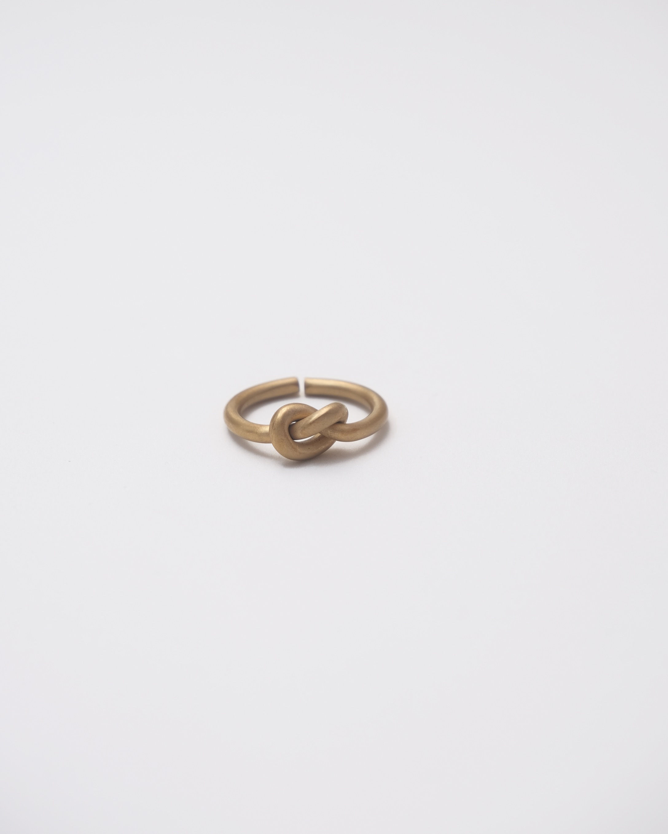 tie matte gold ring