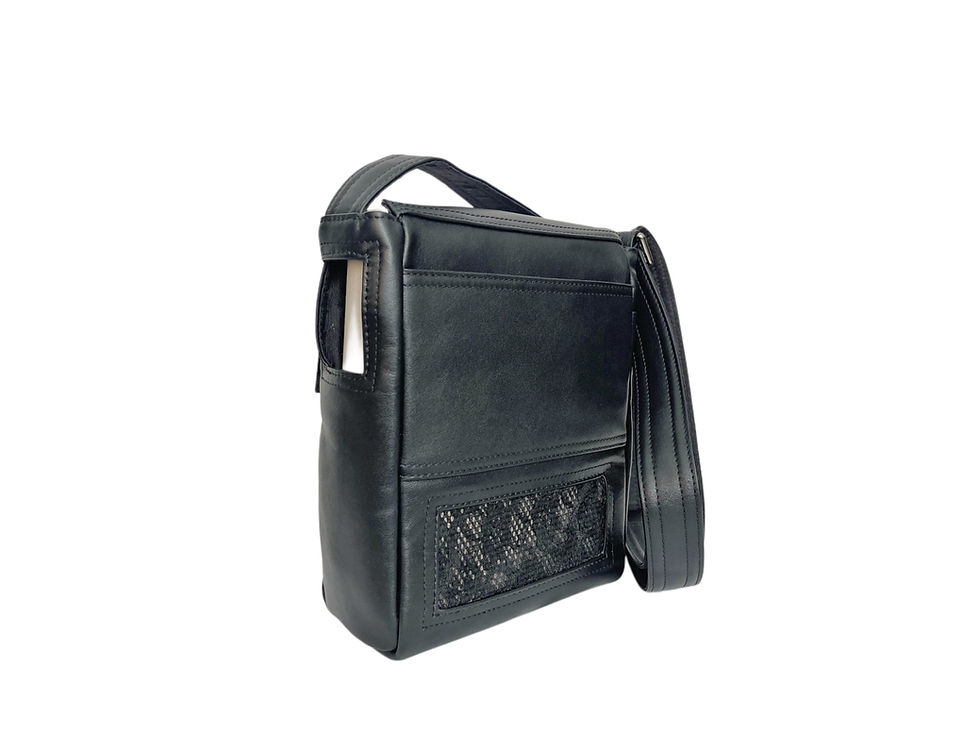 Thumbnail: Inogen One G4 / Rove 4 Purse, 100% Genuine Black Leather